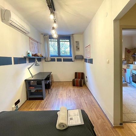 Film Poster Or Coffee Basement Apartman With Terrace Budapest Exterior photo